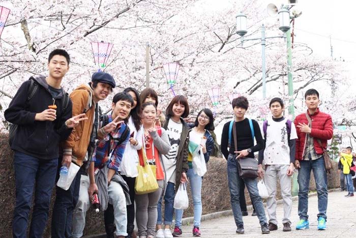 Some of the hot fields of study in Korea: communication, acting